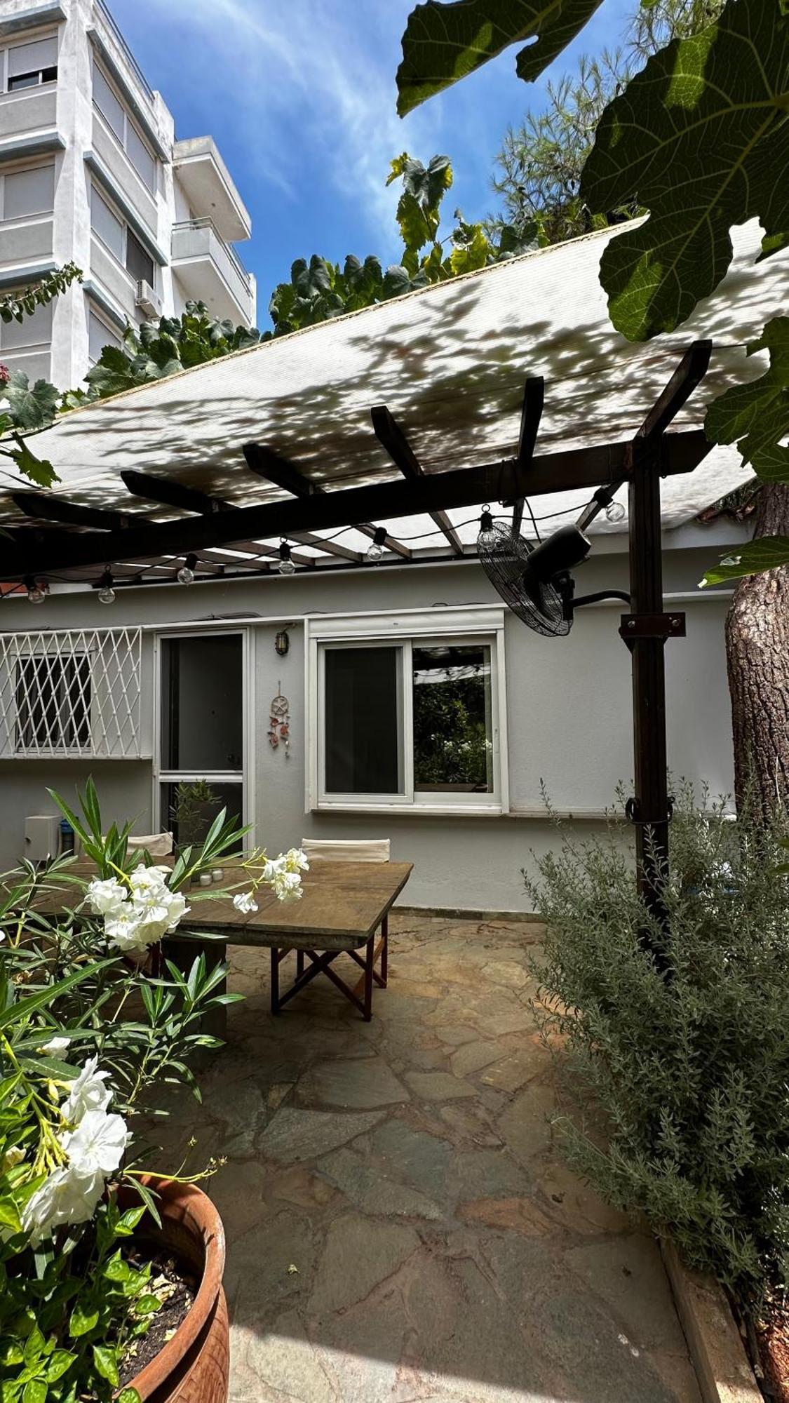 Апартаменты Antonis'S Garden House Афины Экстерьер фото